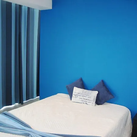 Bay View Apartment *